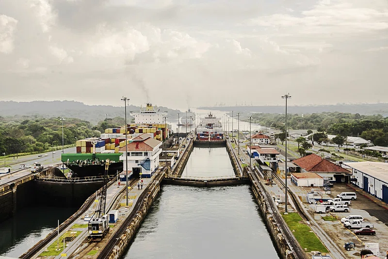 panama canal war