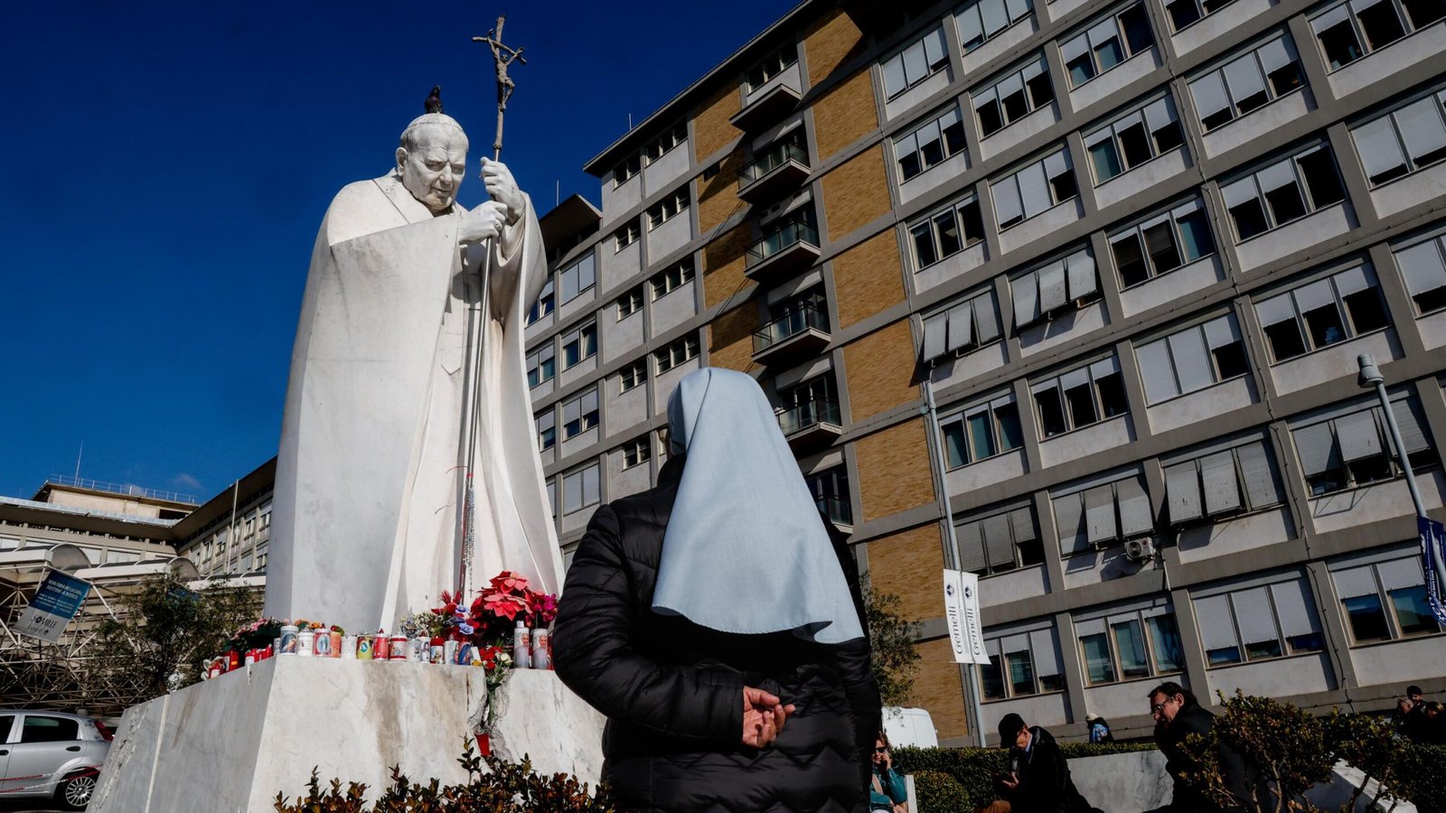 Gemelli Hospital: The Facility Treating Pope Francis